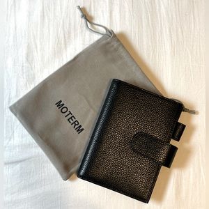 Moterm Pocket Pebbled black cover